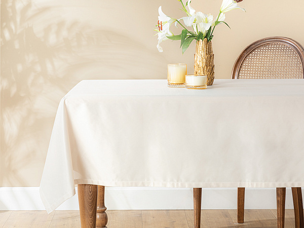 Raisa Tablecloth 180х270 cm