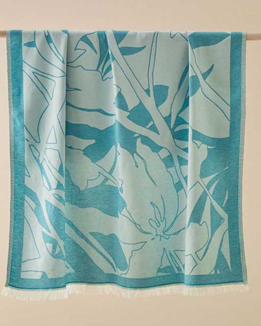 Alicia Shawl with lace 130х170 cm