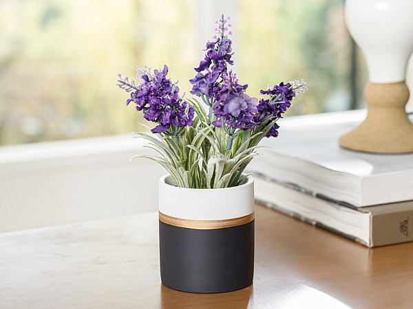 Lavender Artificial flowers in a pot 13х13х18 cm