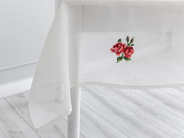 Majestic Rose Tablecloth 97х97 cm