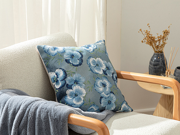 Pansy Garden Decorative pillow case 45x45 cm