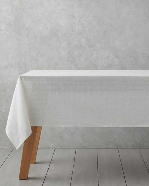 Strides Tablecloth 140х200 cm