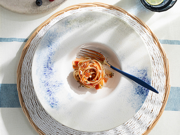 Aqua Side Serving plate 28 cm