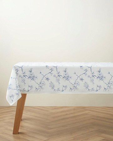 Petite Garden Tablecloth 145х200 cm