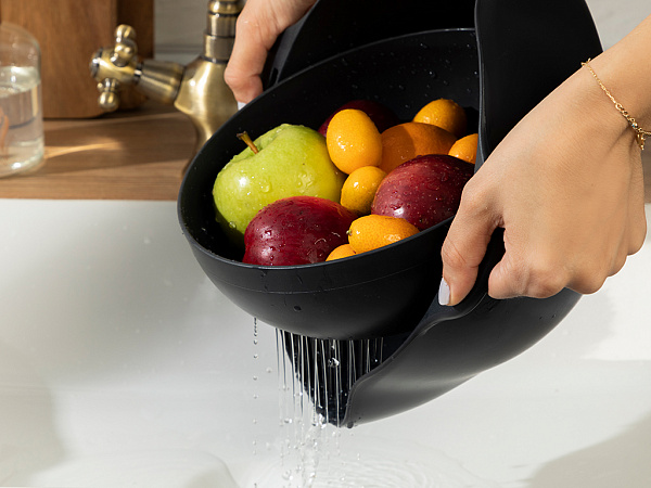Basic Fruit washing plate 28.5х28х13 cm