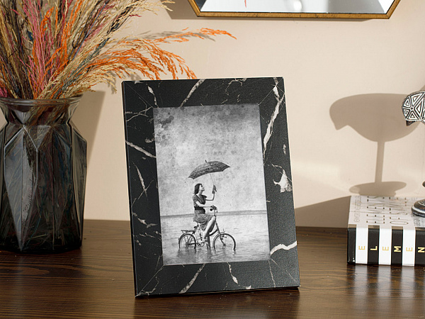 Marble Frame 17x22.5 cm