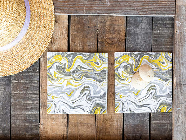 Wavy Paper napkins 22 pcs 33x33 cm