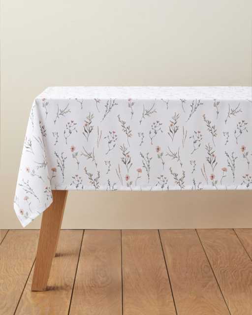 Simple Bloom Tablecloth 140х200 cm