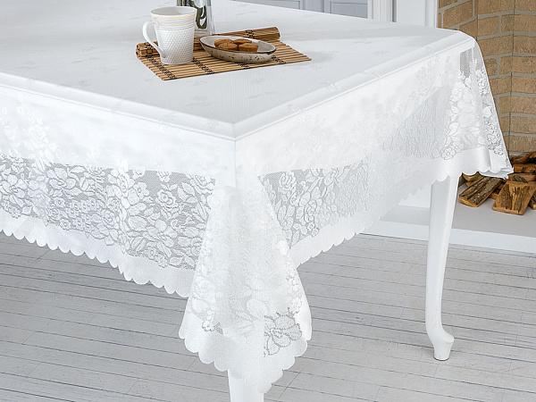 Rosy Rain Tablecloth 145х145 cm