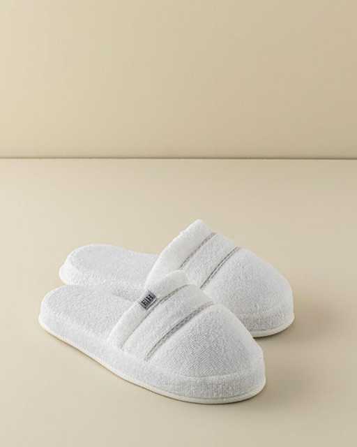 Home slippers inexpensive in Ukraine Kiev Kharkov Odessa Dnepropetrovsk the best prices in the catalog online shop of home textiles ENGLISH HOME Get Towels White 100 cotton inexpensive in Ukraine Kiev