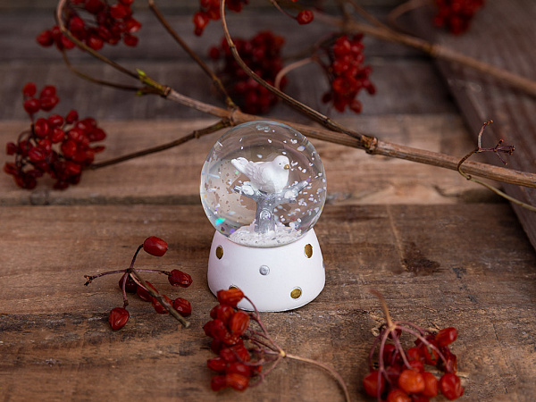 Happy White Snow globe 4.5х4.5х6.2 cm