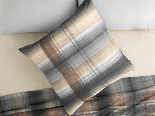 Flowing Plaid Наволочка 80х80 см