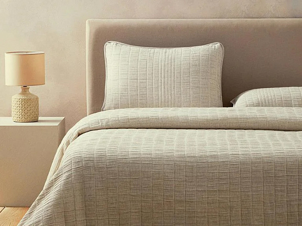 Cosy Rectangles Покривало для ліжка 160х240 см і наволочка 50х70 см
