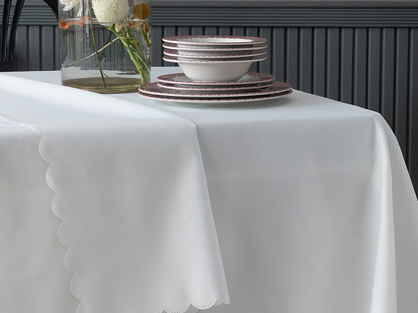 Alanza Tablecloth 150x200 cm