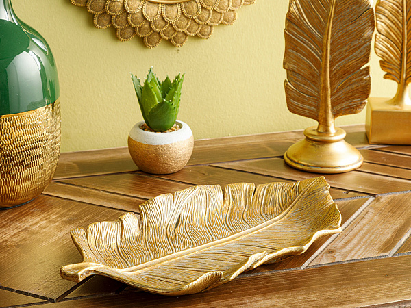 Banana Leaf Декоративная тарелка 13х25.4х2.3 см