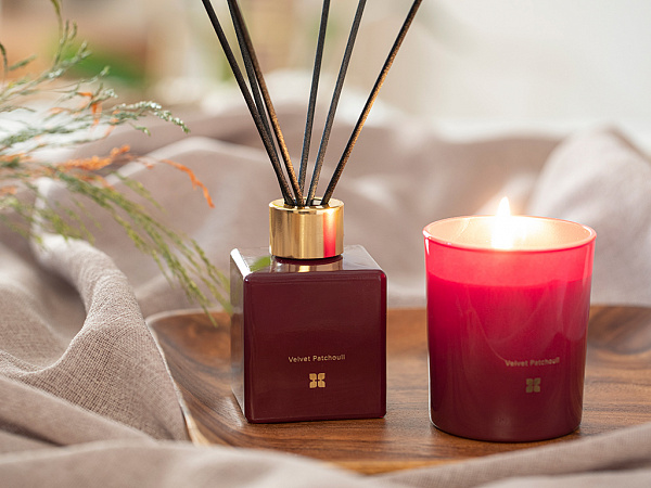 Velvet Patchouli Set of aroma sticks and candle 2 pcs
