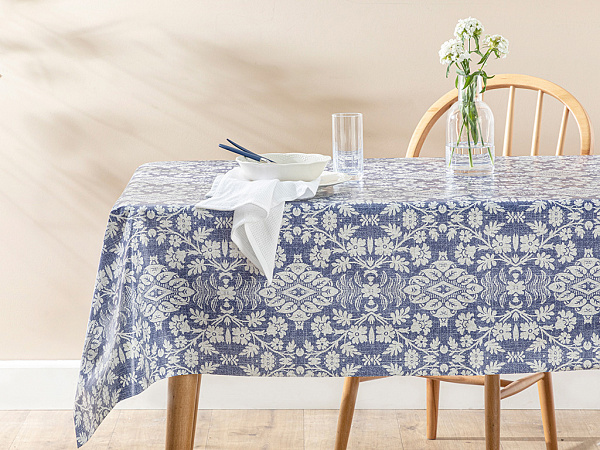 Giovenne Tablecloth 140х140 cm
