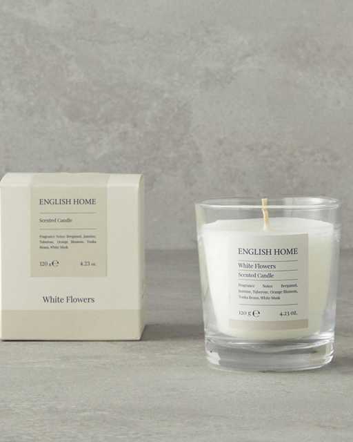 White flowers Aroma candle 120 g