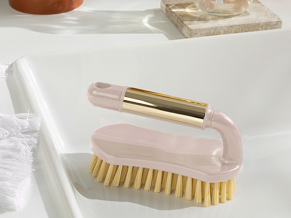 Andre Brush 15х6.5х10 cm