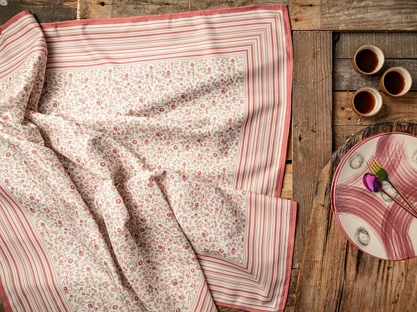 Liberty Tablecloth 100x100 cm