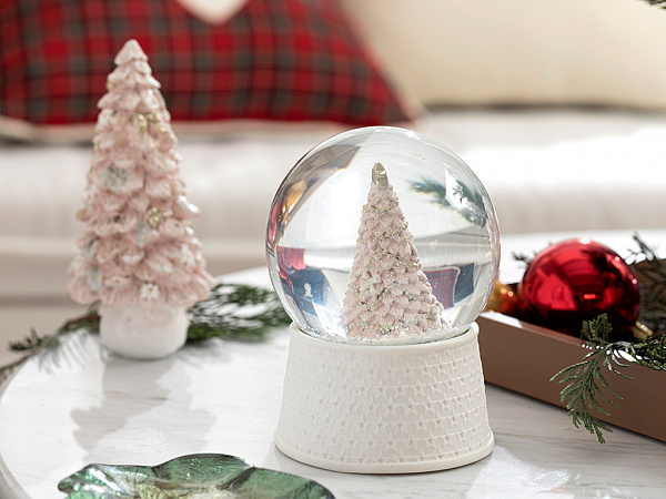 Christmas Tree Snow globe 10х10х14 cm