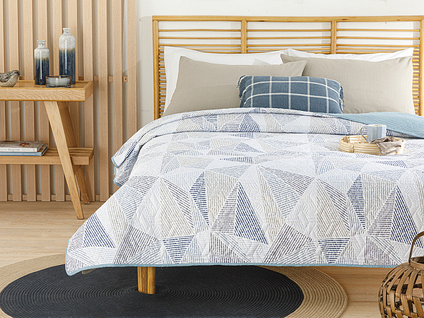 Deltoid Bed cover 160х220 cm