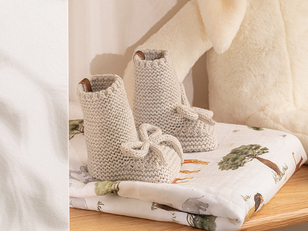 Natural Baby socks 6-12 months