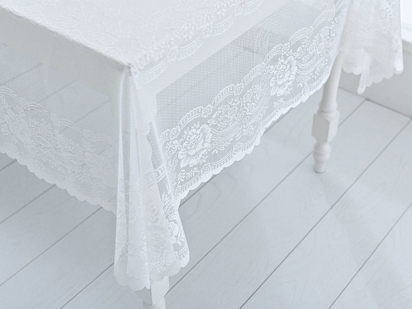 Rosy Lace tablecloth 160х220 cm