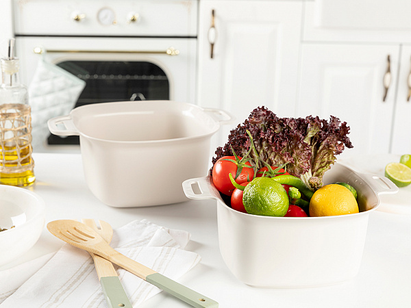Marsha Colander 4 L