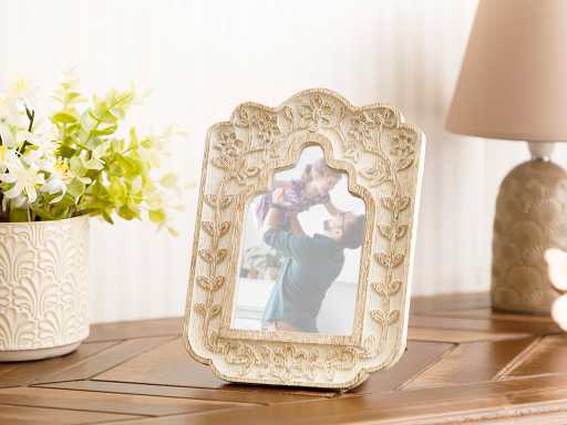 Bloom of Youth Frame 16.5х2х22 cm