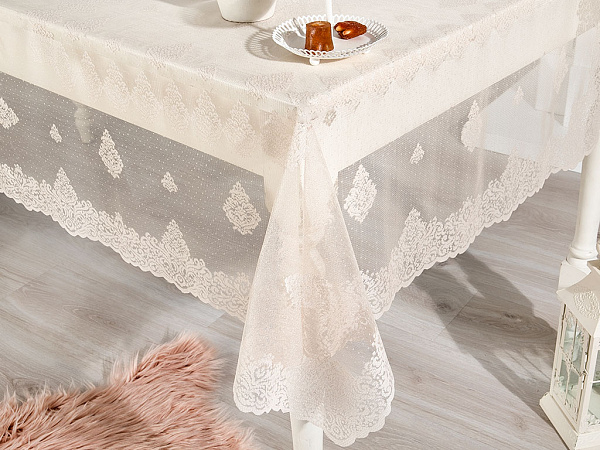 Royal Damask Tablecloth 145x145 cm