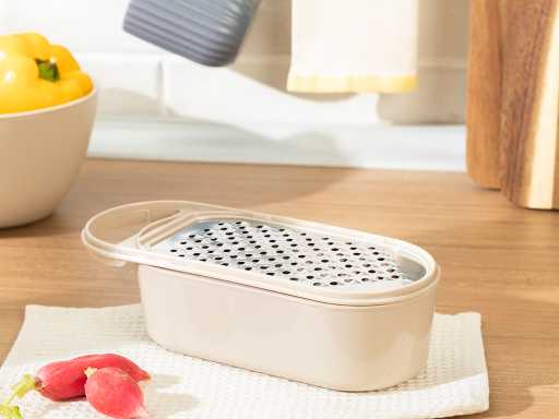 Lily Mini grater 23 cm