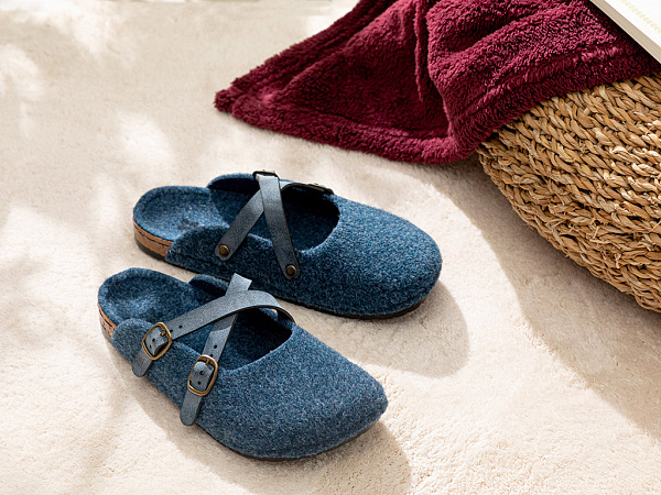 Dora Slippers 39
