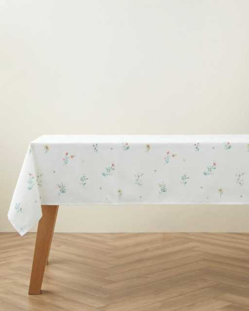 Tiny Blooms Tablecloth 145х200 cm